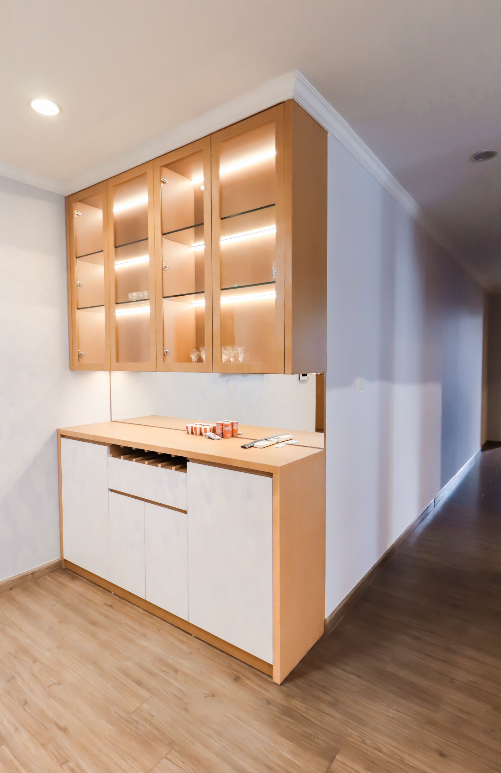 Adjustable shelving system