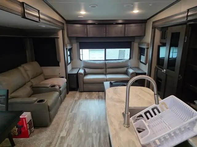 RV and camper storage build